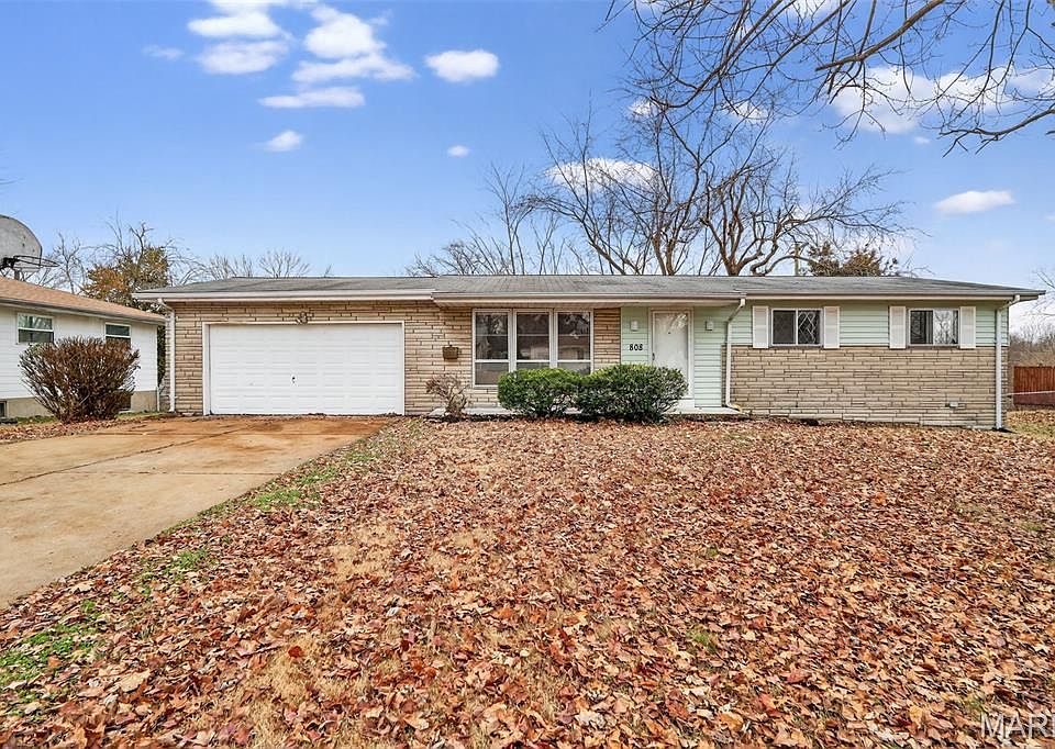 1st image of 808 Bella Ln