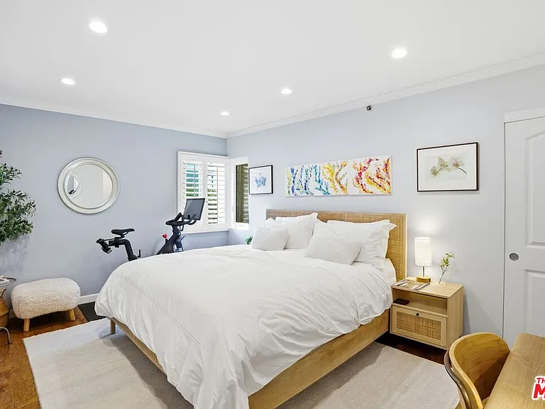 1040 Coast Blvd #401 — Photo 9