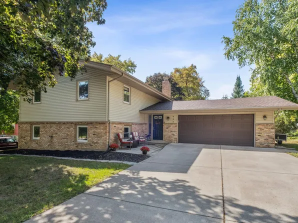 409 Edgewood Dr SE, Saint Michael, MN 55376