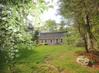 11 Causeway St, Medway, MA 02053