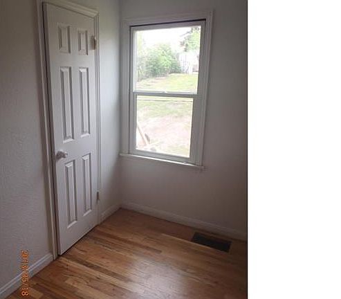 3rd image of 2666 W Ellsworth Ave
