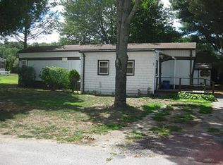 27 Valiant Dr, Coventry, RI 02816