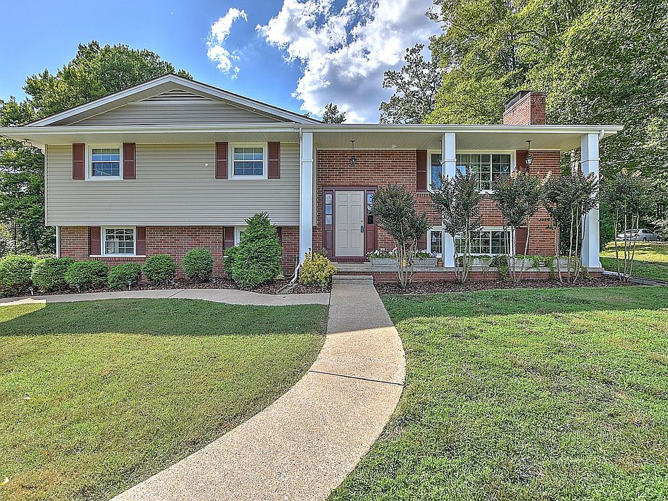 1st image of 221 Kanan Dr