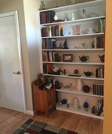 3rd image of 502 E 10th St