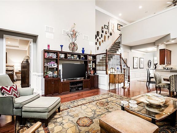 4th image of 62 Hardwick Dr