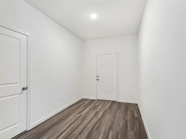 18777 Lucas Michael Way — Photo 3
