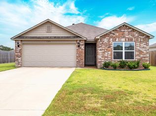 125 Sunland Dr, Beebe, AR 72012