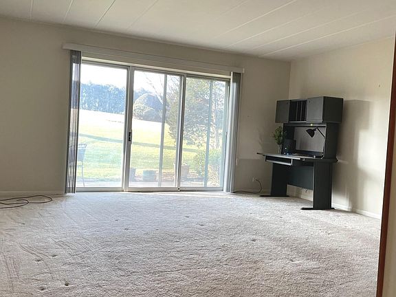 3rd image of 5540 Walnut Ave APT 5A