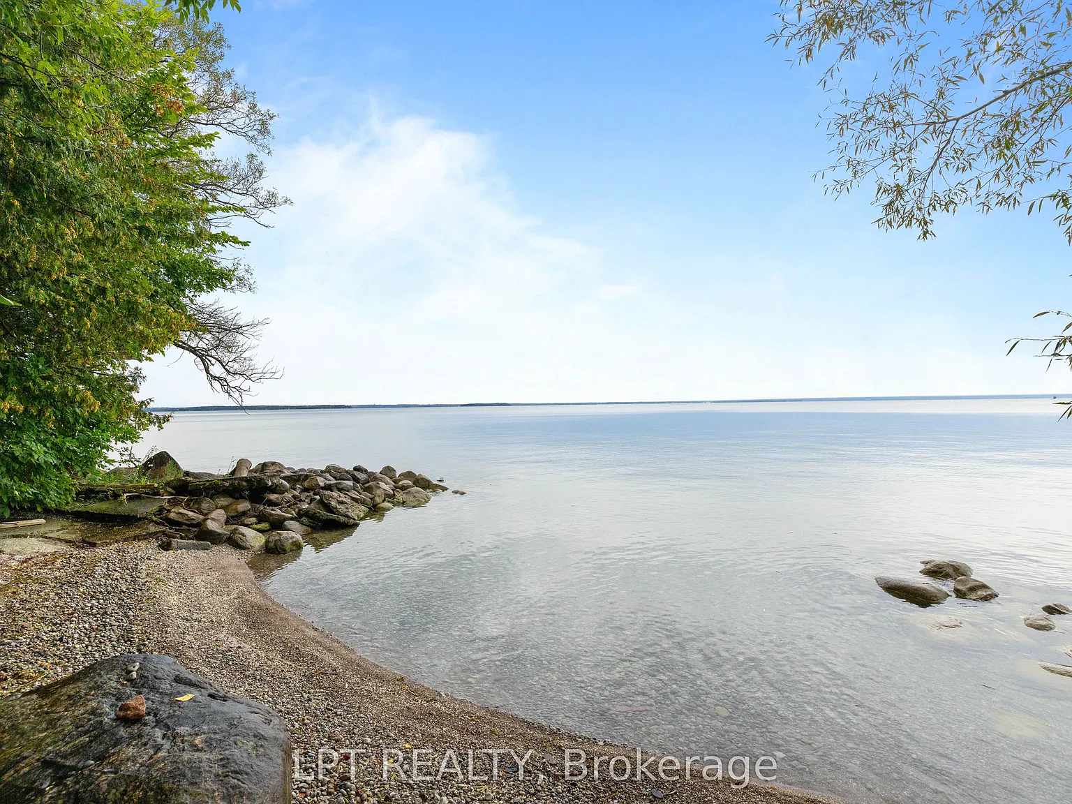 3 bed, $3,200 — Photo 2