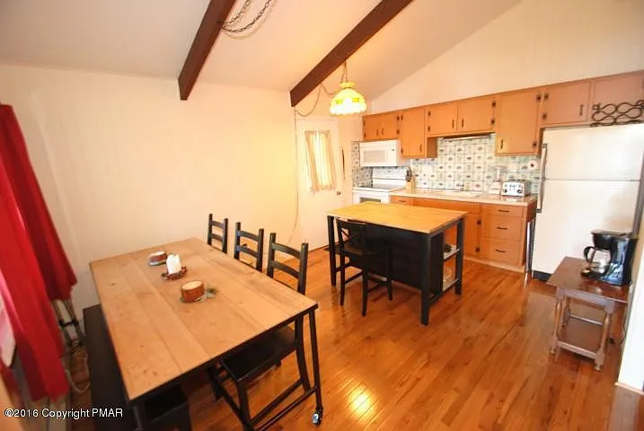 325 Owassa Dr photo 1