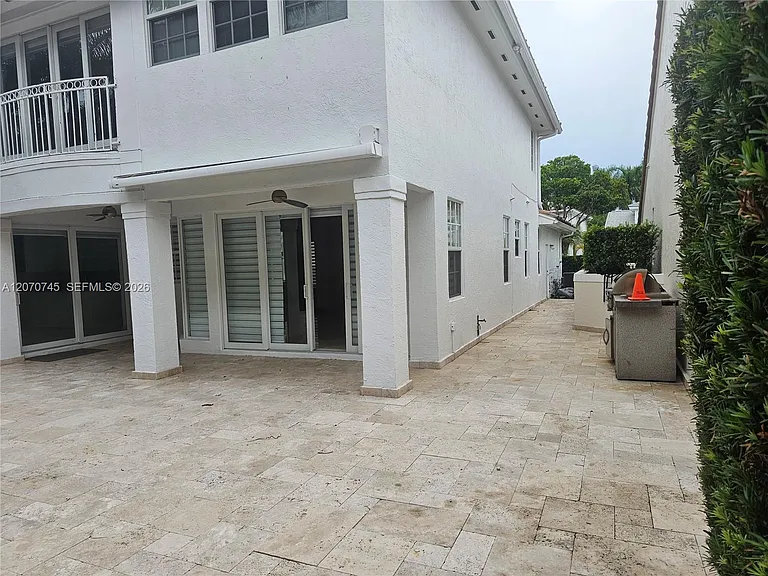4501 NW 93rd Doral Ct — Photo 13