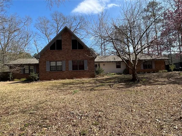 110 Sandy Dr, Stockbridge, GA 30281