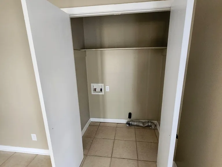 6147 Wynnwood Dr — Photo 9