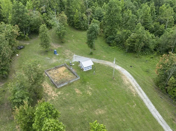 1232 Main St, Tracy City, TN 37387