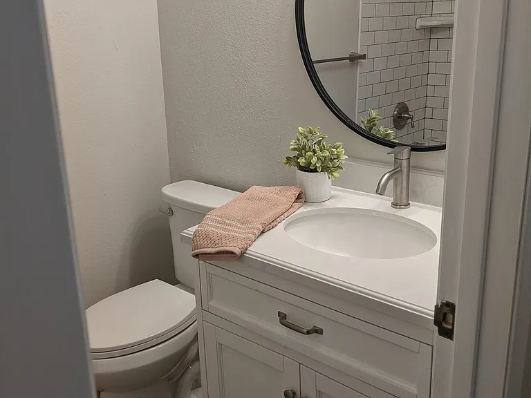 138 Hobson Ln — Photo 19