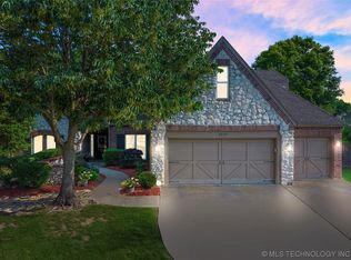 8649 E 101st Pl, Tulsa, OK 74133