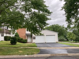 201 Monroe Rd, Bolingbrook, IL 60440