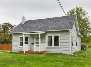 1330 Ashworth Rd, West Des Moines, IA 50265