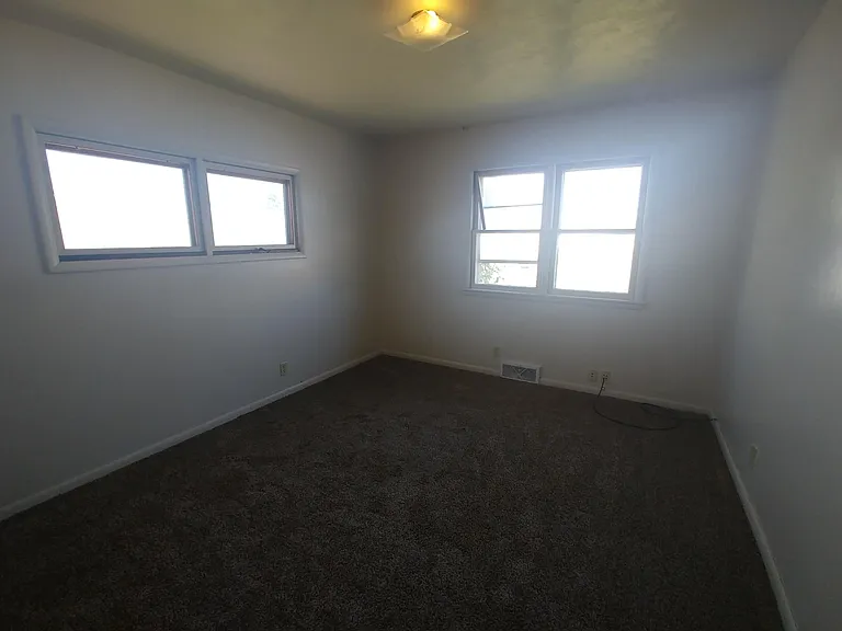 1215 E Saint Francis St — Photo 3
