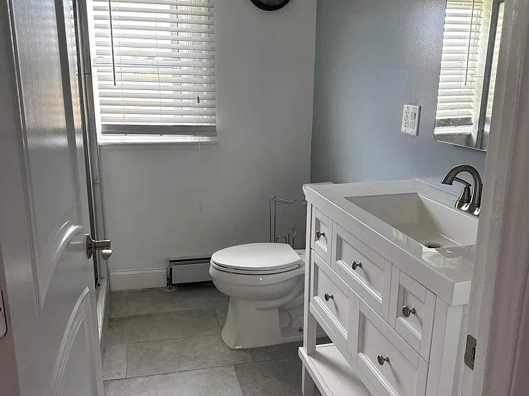 524 Warren Ave — Photo 18