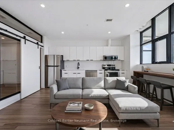 120 Huron St #322, Guelph, ON N1E 0S7