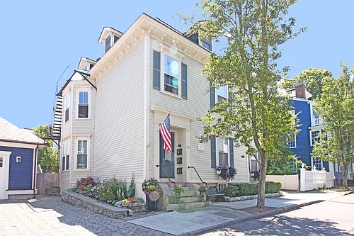 32 School St Photo 1