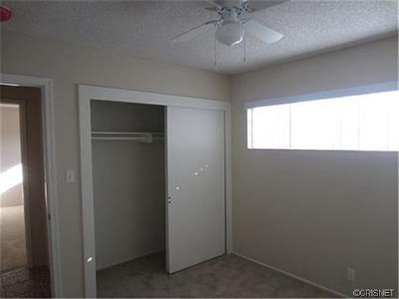 5th image of 12 Eastridge Ln