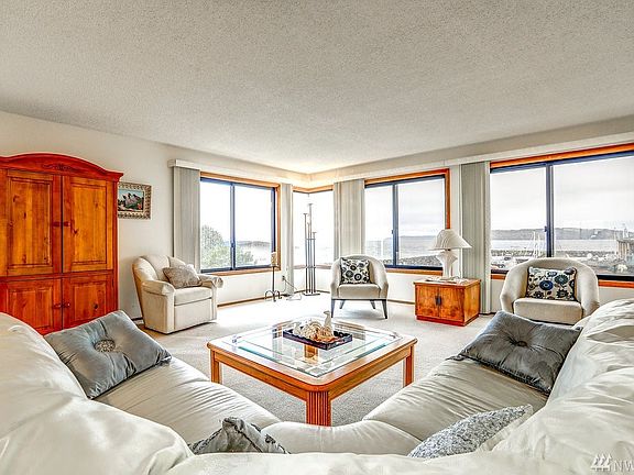 3rd image of 601 S 227th St APT 303S