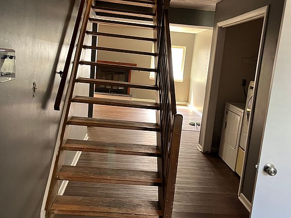 4th image of 603 Windsor Lake Pl