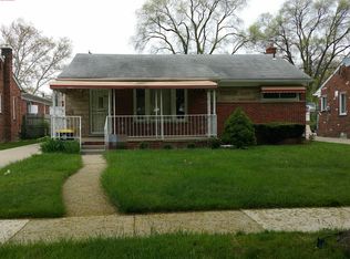 24211 Gardner Ave, Oak Park, MI 48237