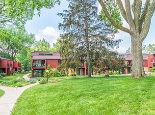 2411 Packard St APT 53, Ann Arbor, MI 48104