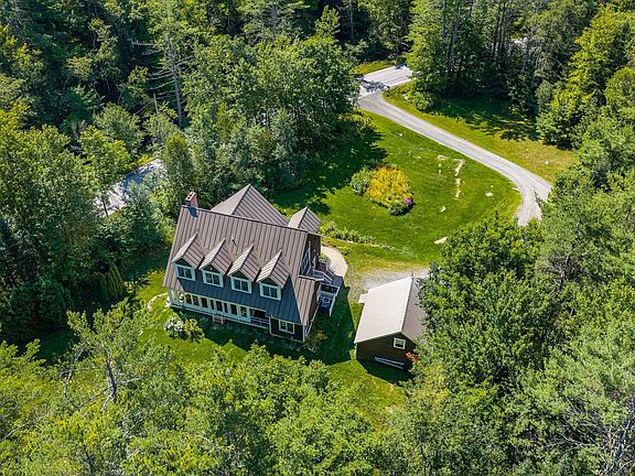 4th image of 30 Fieldstone Way