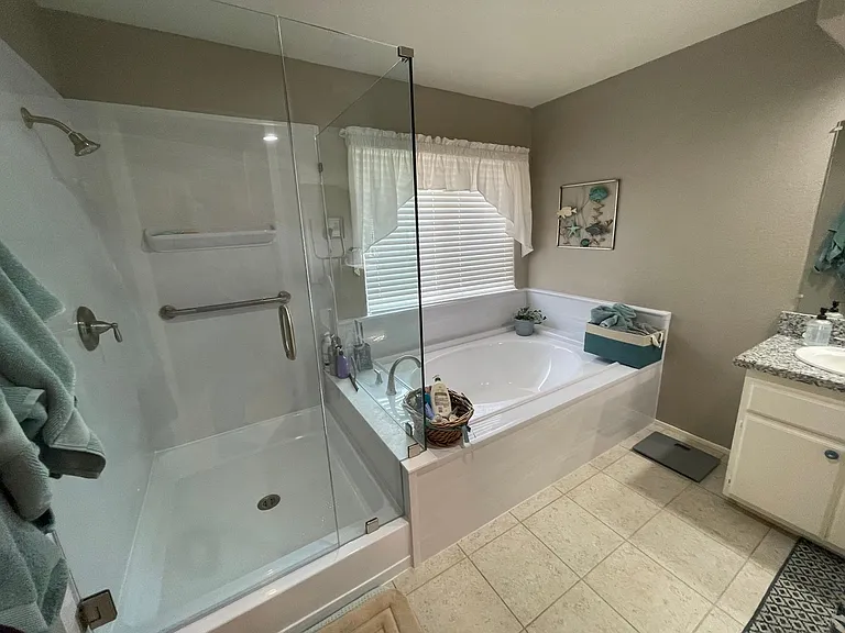 13313 Jonathon Park Ln — Photo 24