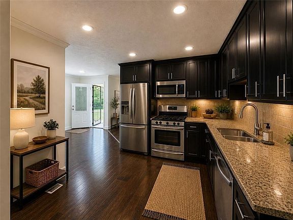 4th image of 1149 Isa Dr SE