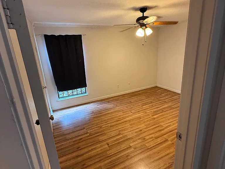 12905 Woodforest Blvd #301 — Photo 10
