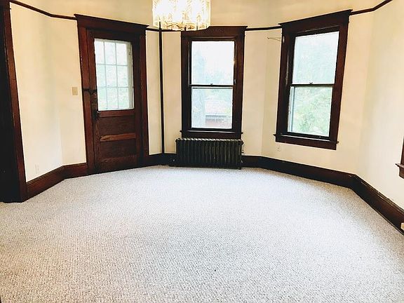 4th image of 247 Piermont Ave