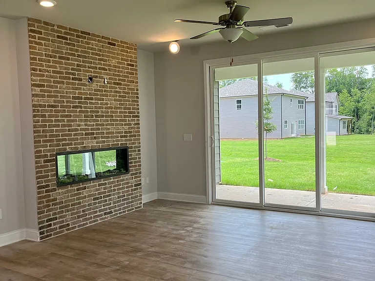 414 Kinross Ln — Photo 21