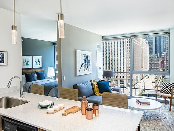 2nd image of 342 W Wolf Point Plz