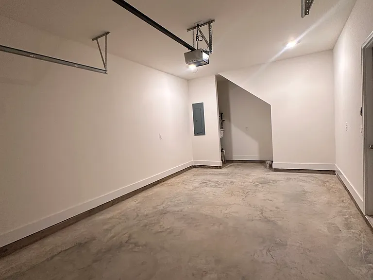 3037 Bogart Ln — Photo 10
