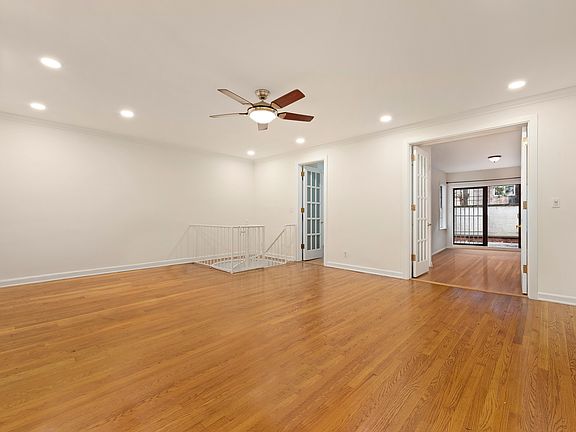 4th image of 44 W 69th St APT B