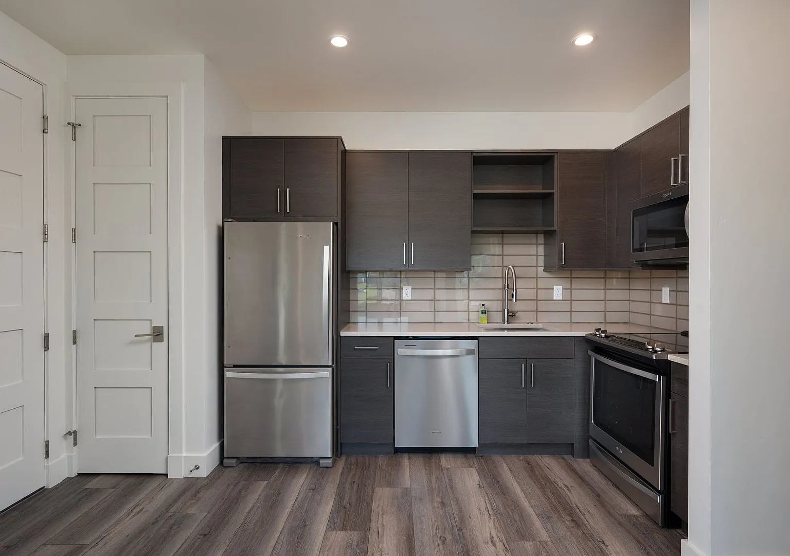 Luxury 1-Bedroom Condo in Black Bull Golf Community — Photo 2