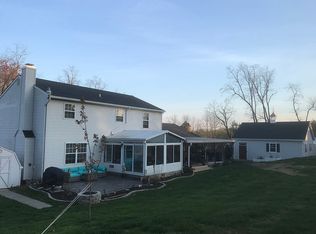 204 Horseshoe Ln, Coatesville, PA 19320