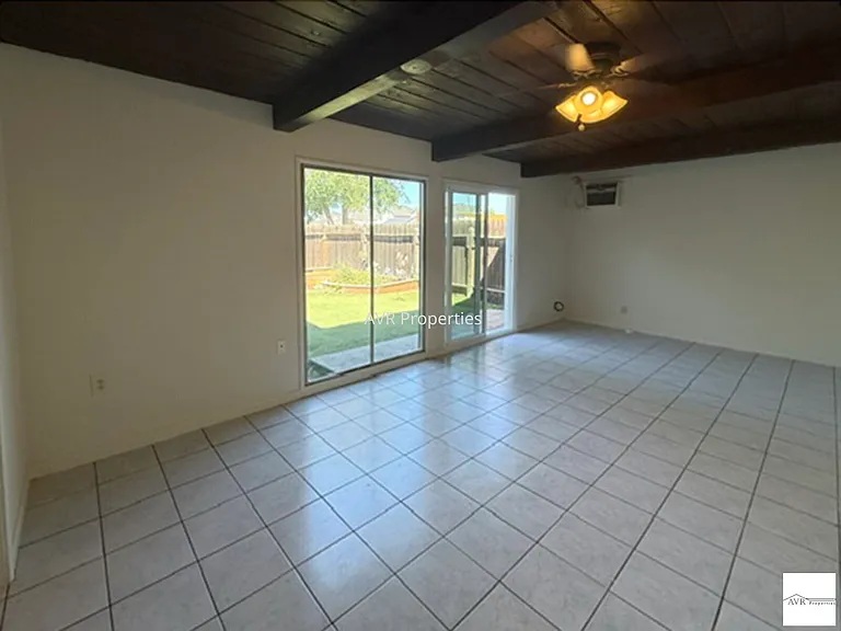 520 N Livermore Ave — Photo 3