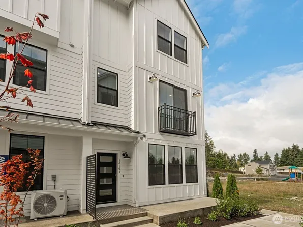 12073 127th Avenue E #53, Puyallup, WA 98374