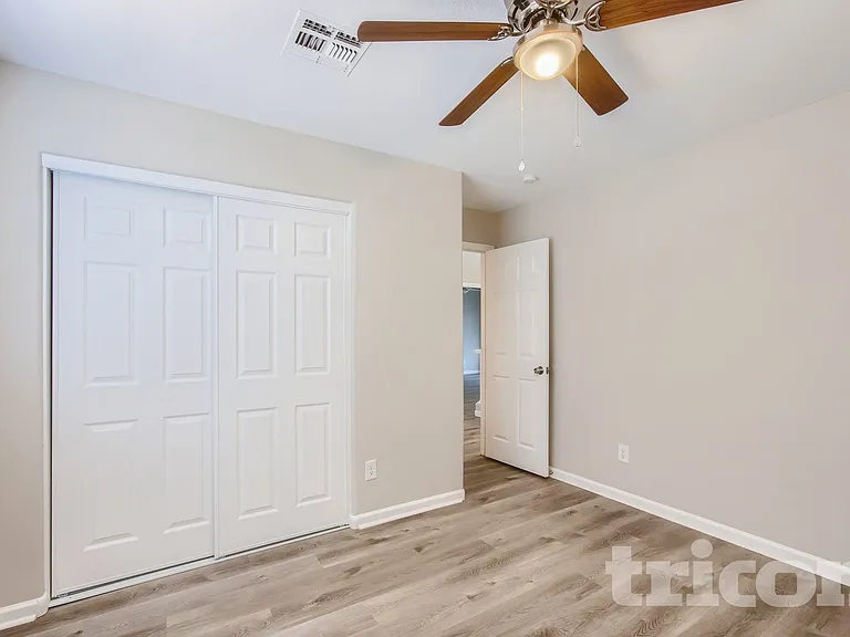 13409 N 127th Dr — Photo 16