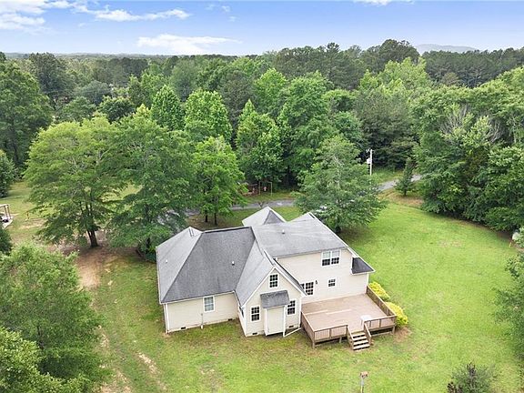 2nd image of 577 Everett Springs Rd SW