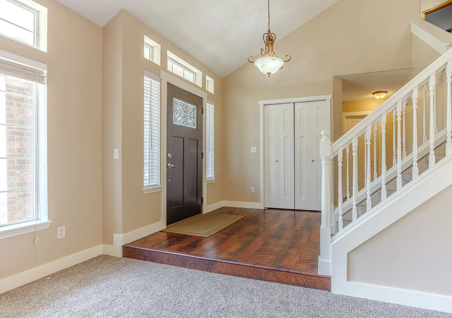 4 Bedroom, 2.5 Bath Single Family Home — Photo 4