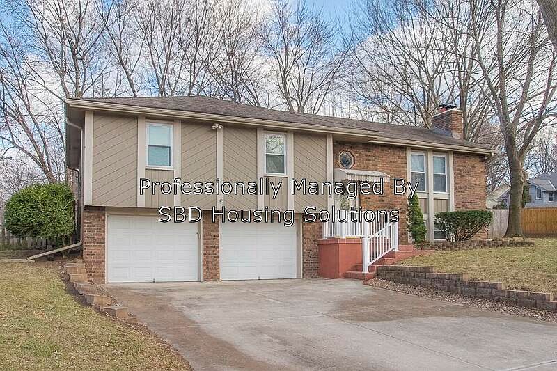 1st image of 504 NW Brad Cir