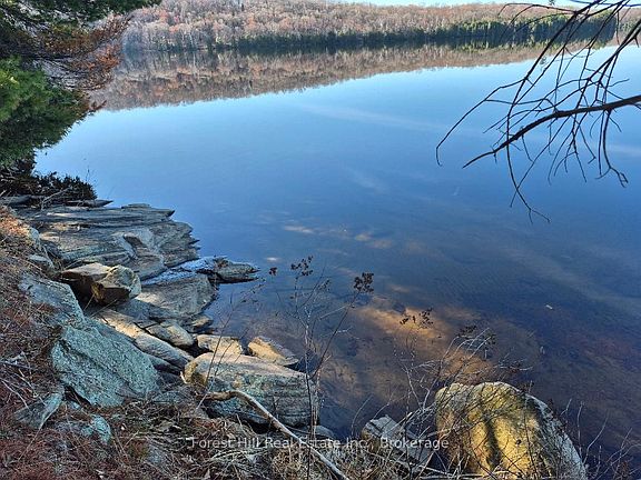 3rd image of 2193 Fern Glen Rd S