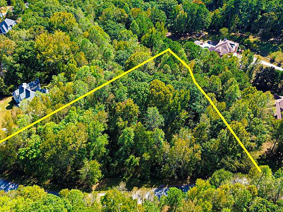 2nd image of 135 Longcreek Dr
